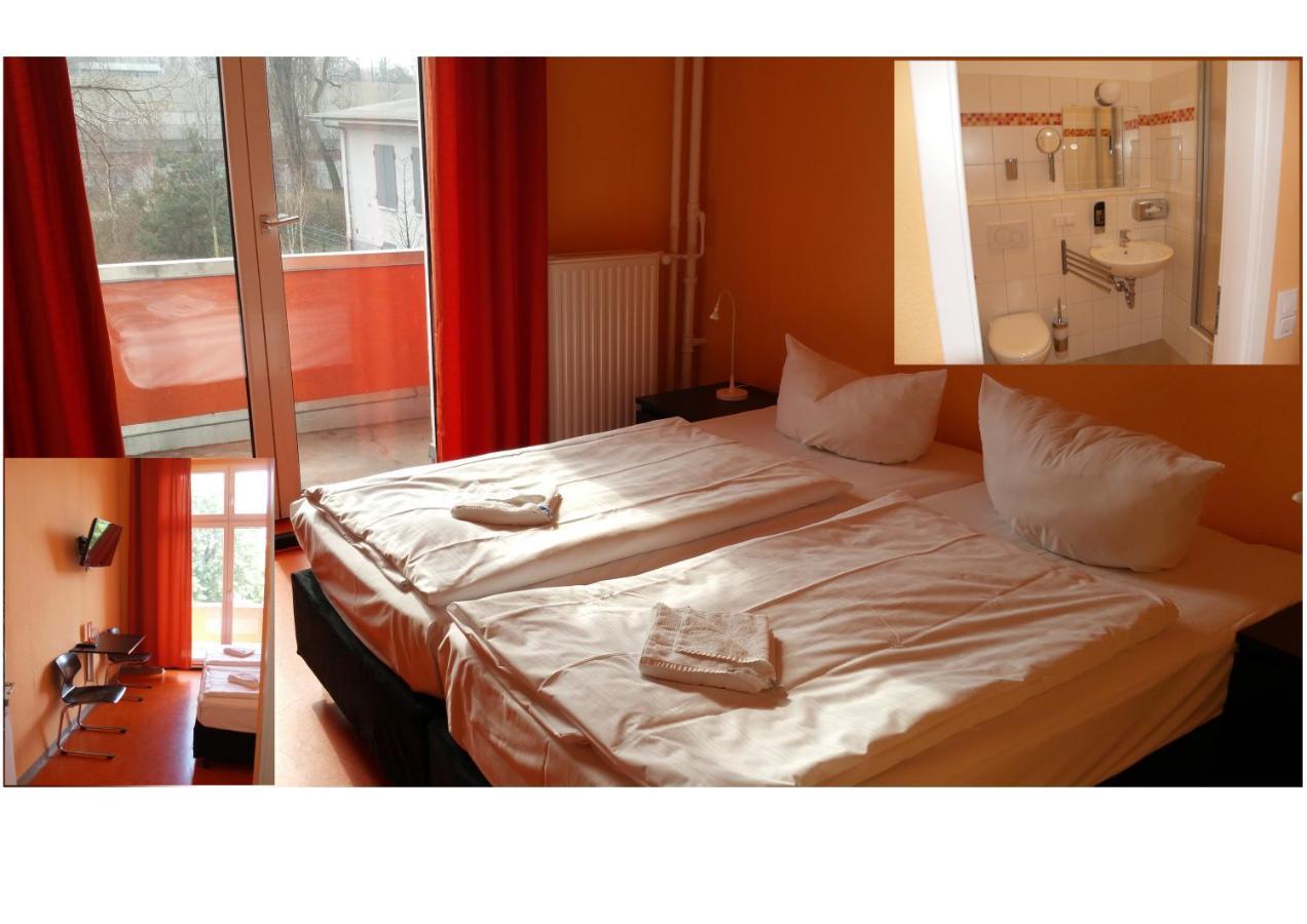 Double Room Private Bathroom